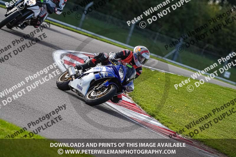 donington no limits trackday;donington park photographs;donington trackday photographs;no limits trackdays;peter wileman photography;trackday digital images;trackday photos